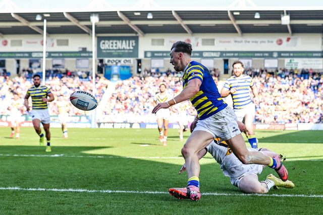 Matty Ashton of Warrington Wolves goes over for a try during the Betfred Super League round 5 match Warrington Wolves vs Castleford Tigers at The Halliwell Jones Stadium, Warrington, United Kingdom on 21 March 2026

(Photo by Alfie Cosgrove/News Images)