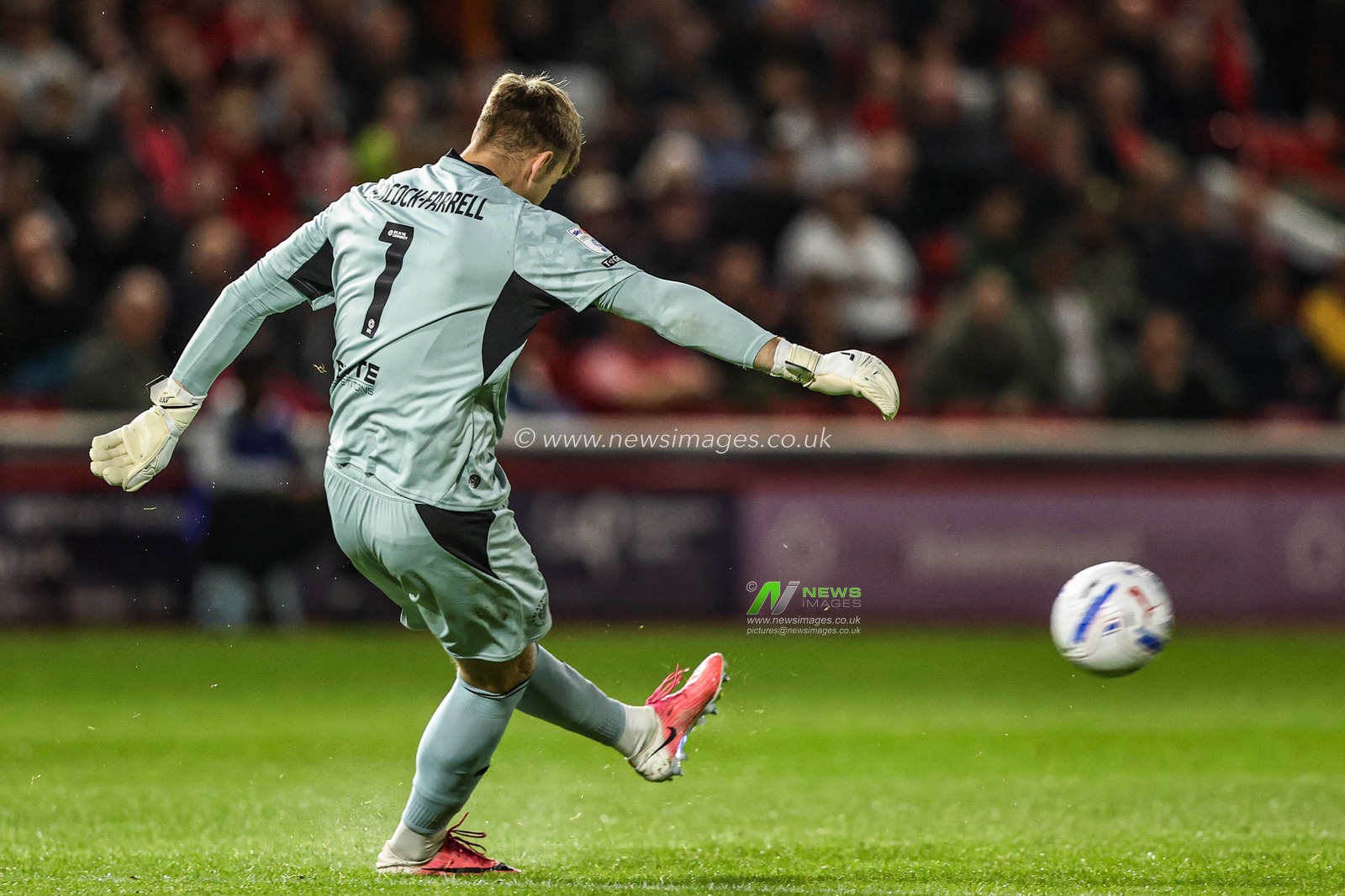 Sky Bet League One: Barnsley v Blackpool
