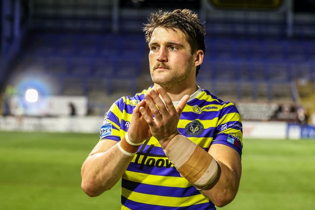 Liam Byrne of Warrington Wolves applauds the fans after the game during the Betfred Super League round 13 match Warrington Wolves vs Hull FC at The Halliwell Jones Stadium, Warrington, United Kingdom on 05 June 2026

(Photo by Alfie Cosgrove/News Images)