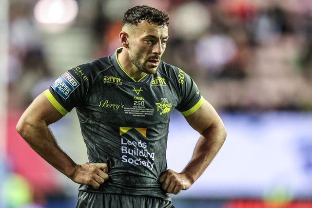 Jake Connor of Leeds Rhinos during his 250th Super League appearance in the Betfred Super League round 11 match Wigan Warriors vs Leeds Rhinos at The Brick Community Stadium, Wigan, United Kingdom on 15 May 2026

(Photo by Alfie Cosgrove/News Images)