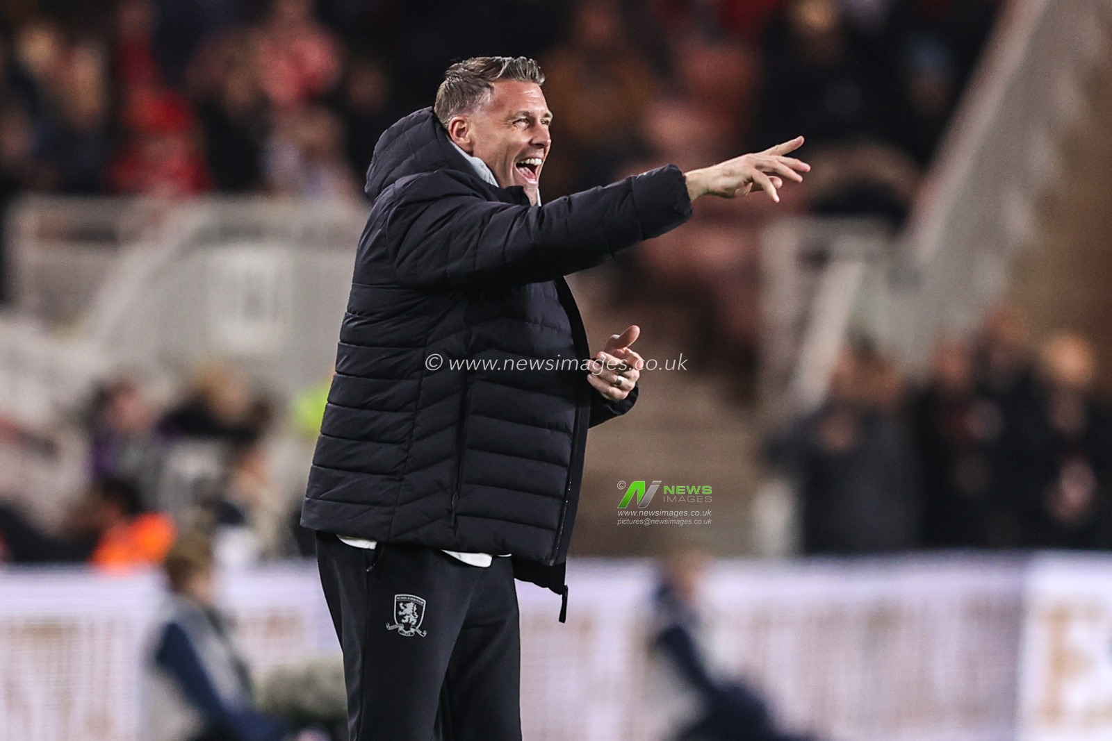 Rob Edwards manager of Middlesbrough gives his team instructions during the Sky Bet Championship match Middlesbrough vs Ipswich Town at Riverside Stadium, Middlesbrough, United Kingdom, 17th October 2025

(Photo by Alfie Cosgrove/News Images)