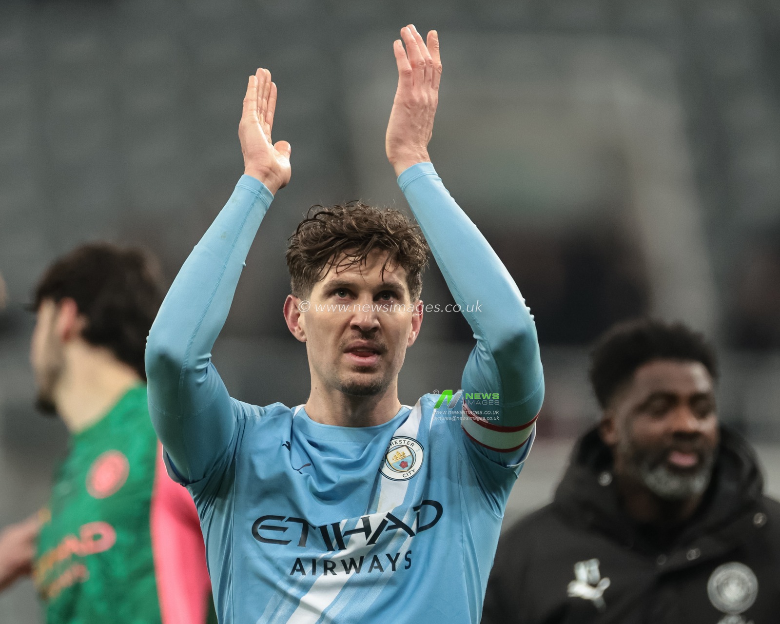 John Stones of Manchester City applauds the fans after the final whistle during the Emirates FA Cup 5th Round  match Newcastle Untied vs Manchester City at St. James's Park, Newcastle, United Kingdom on 07 March 2026

(Photo by Mark Cosgrove/News Images)