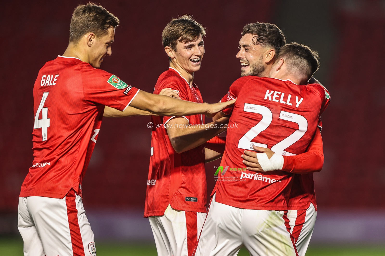 Corey O'Keeffe of Barnsley celebrates his goal to make it 3-1 during the Carabao Cup round 2 match Barnsley vs Crewe Alexandra at Oakwell, Barnsley, United Kingdom on 25 August 2026

(Photo by Alfie Cosgrove/News Images)
