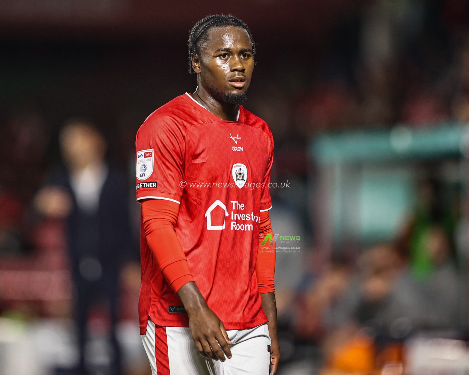 Reyes Cleary of Barnsley during the Sky Bet League One match Barnsley vs Blackpool at Oakwell, Barnsley, United Kingdom on 02 September 2026

(Photo by Alfie Cosgrove/News Images)