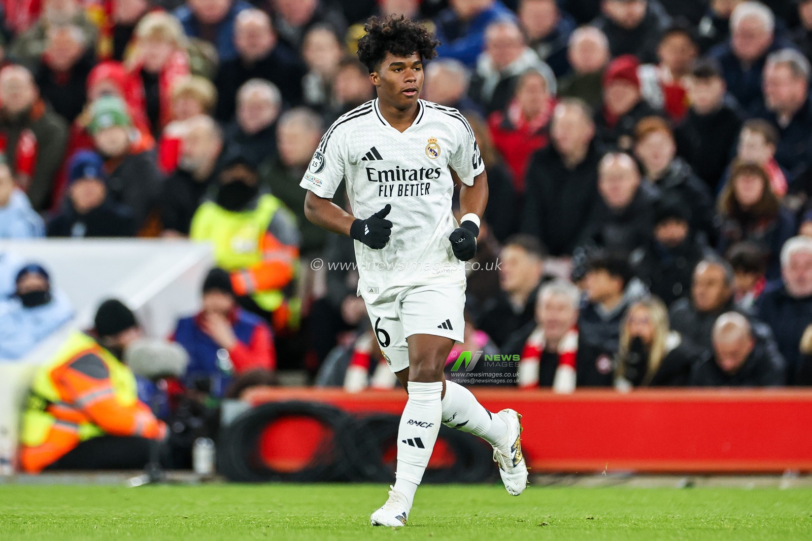 Endrick of Real Madrid in action during the UEFA Champions League, League Phase MD5 Liverpool v Real Madrid at Anfield, Liverpool, United Kingdom, 27th November 2024

(Photo by Mark Cosgrove/News Images)