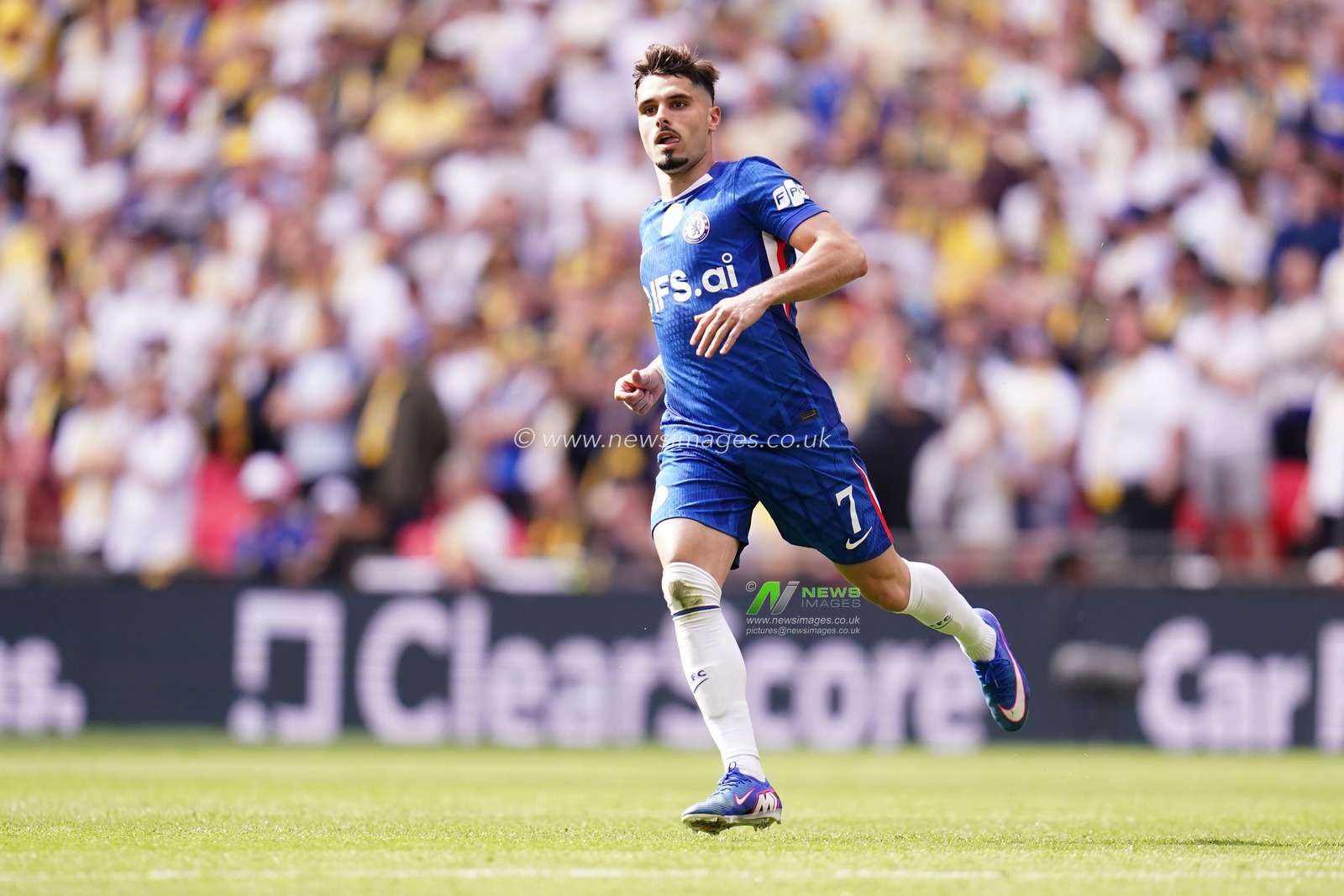 Pedro Neto of Chelsea during the Emirates FA Cup Semi-Final match Chelsea vs Leeds United at Wembley Stadium, London, United Kingdom on 26 April 2026

(Photo by Harvey Murphy/News Images)