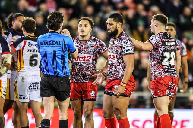 Isaac Liu of Leigh Leopards appeals to referee Marcus Griffiths during the Betfred Super League match Leigh Leopards vs Catalans Dragons at Leigh Sports Village, Leigh, United Kingdom on 06 March 2026

(Photo by Alfie Cosgrove/News Images)