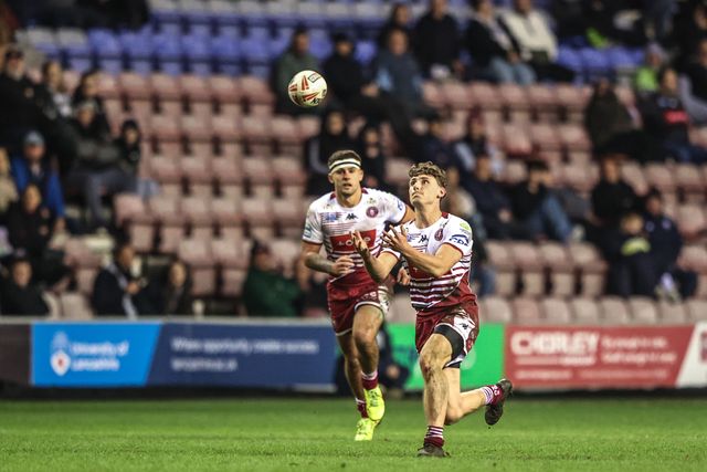 Noah Hodkinson of Wigan Warriors catches the ball during the Betfred Super League round 5 match Wigan Warriors vs York Knights at The Brick Community Stadium, Wigan, United Kingdom on 19 March 2026

(Photo by Alfie Cosgrove/News Images)