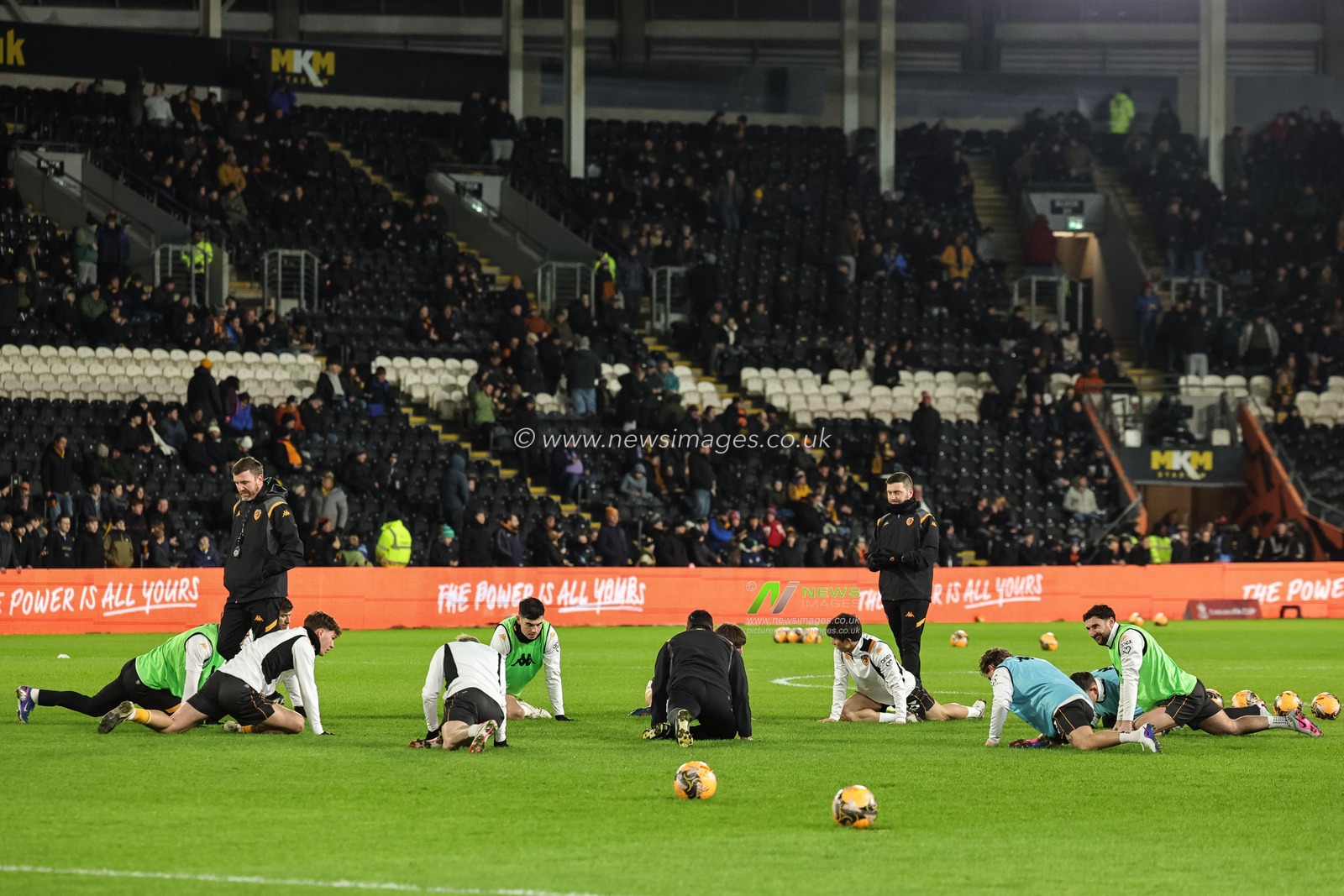 Hull City players in the pregame warmup session during the Emirates FA Cup 4th Round match Hull City vs Chelsea at MKM Stadium, Hull, United Kingdom on 13 February 2026

(Photo by Mark Cosgrove/News Images)