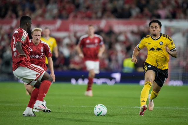 Noah Okafor of Leeds United closes down Ousmande Diomandé of Nottingham Forest during the Carabao Cup round 2 match Nottingham Forest vs Leeds Rhinos at City Ground, Nottingham, United Kingdom on 25 August 2026

(Photo by Maynard Manyowa/News Images)