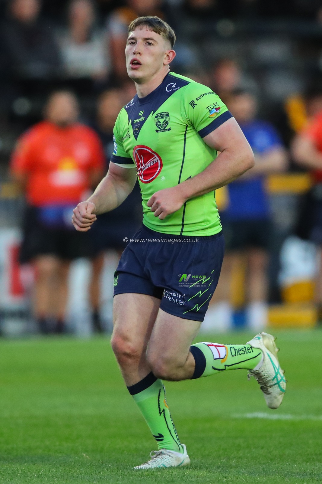 Matty Nicholson of Warrington Wolves during the Betfred Super League Round 23 match Castleford Tigers vs Warrington Wolves at The Mend-A-Hose Jungle, Castleford, United Kingdom, 23rd August 2024

(Photo by Gareth Evans/News Images)