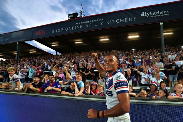 Corey Hall of Wakefield Trinity celebrates with fans after the Betfred Super League round 15 match Wakefield Trinity vs Wigan Warriors at DIY Kitchens Stadium, Wakefield, United Kingdom, 20th June 2025

(Photo by Sam Eaden/News Images)