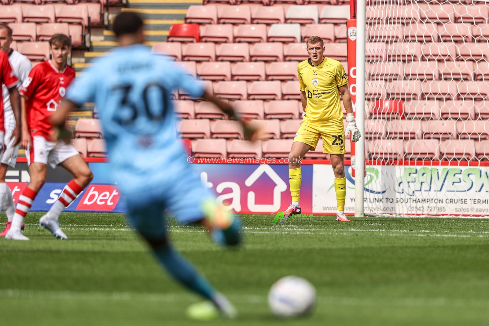 Sky Bet League One: Barnsley v Bromley
