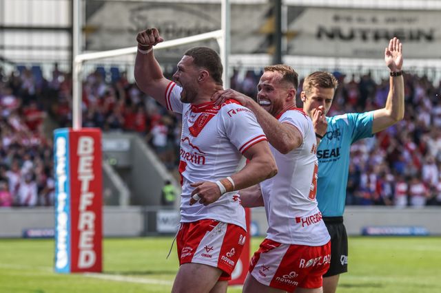 James Batchelor of Hull KR celebrates his try during the Betfred Challenge Cup Semi-final match Hull KR vs Catalans Dragons at LNER Community Stadium, York, United Kingdom, 10th May 2025

(Photo by Alfie Cosgrove/News Images)