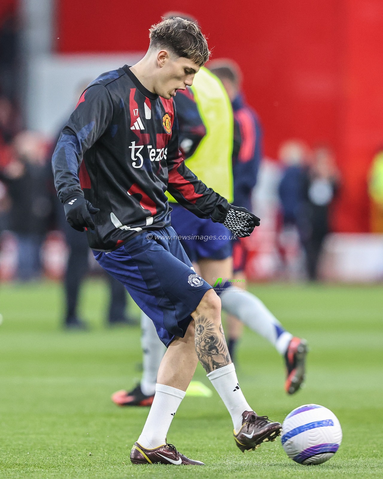 Alejandro Garnacho of Manchester United in the pregame warmup session during the Premier League match Nottingham Forest vs Manchester United at City Ground, Nottingham, United Kingdom, 1st April 2025

(Photo by Alfie Cosgrove/News Images)