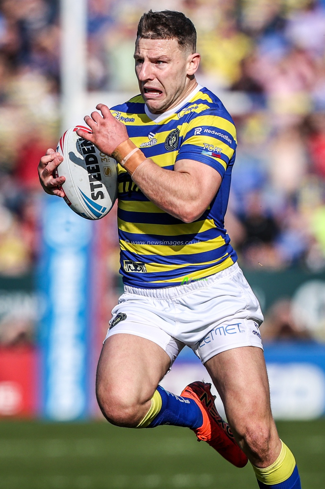George Williams of Warrington Wolves breaks with the ball during the Betfred Super League round 5 match Warrington Wolves vs Castleford Tigers at The Halliwell Jones Stadium, Warrington, United Kingdom on 21 March 2026

(Photo by Alfie Cosgrove/News Images)