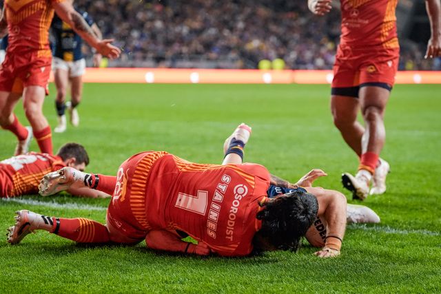 Cooper Jenkins of Leeds Rhinos goes over for a try during the Betfred Super League round 9 match Leeds Rhinos vs Catalans Dragons at AMT Headingley Stadium, Leeds, United Kingdom on 24 April 2026

(Photo by Maynard Manyowa/News Images)