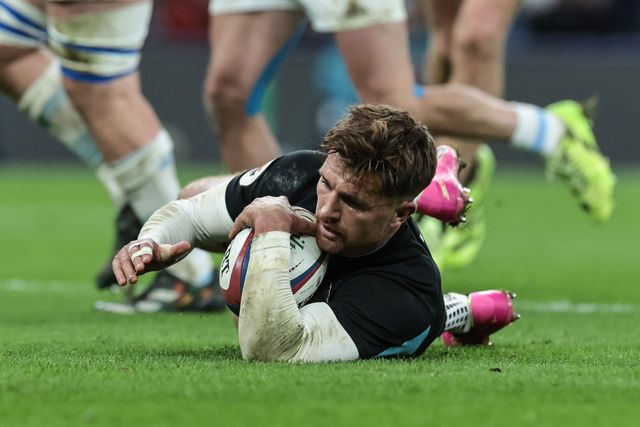 Henry Slade of England goes over for a try during the Quilter Nations Series 2025 match England vs Argentina at Allianz Stadium, Twickenham, United Kingdom, 23rd November 2025

(Photo by Mark Cosgrove/News Images)

*** GER AUT SUI OUT ***