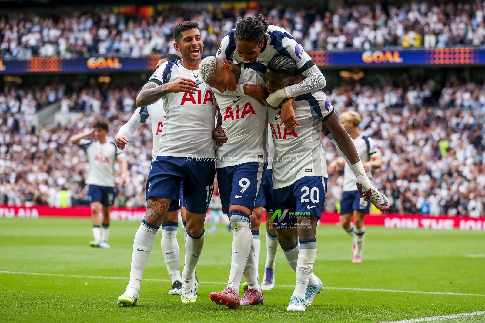 Richarlison of Tottenham Hotspur celebrates his goal with teammates to make it 2-0 during the Premier League match Tottenham Hotspur vs Burnley at Tottenham Hotspur Stadium, London, United Kingdom, 16th August 2025

(Photo by Izzy Poles/News Images)