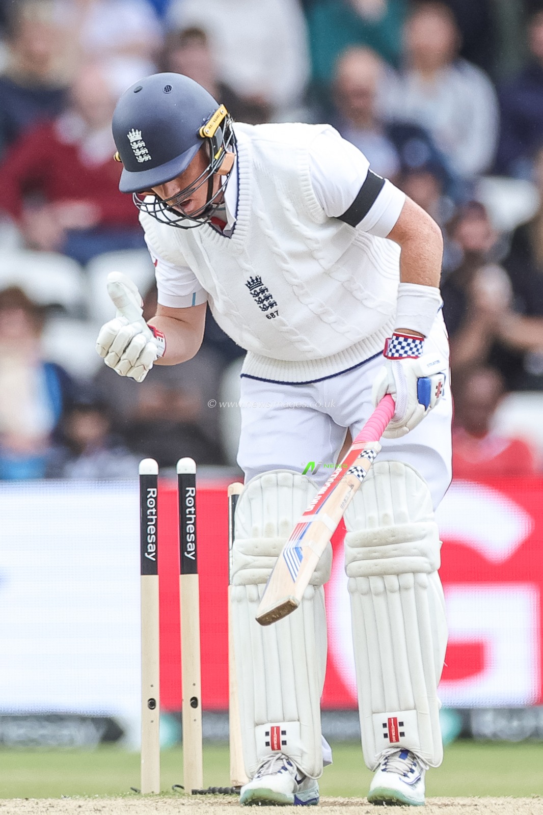 Ollie Pope of England is bowled out by Prasidh Krishna of India during the 1st Rothesay Test Match Day 5 England vs India at Headingley Cricket Ground, Leeds, United Kingdom, 24th June 2025

(Photo by Mark Cosgrove/News Images)