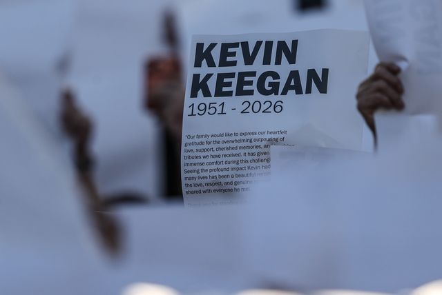 Newcastle United’s Kevin Keegan display in memory of his life during the Premier League match Newcastle Untied vs Liverpool at St. James's Park, Newcastle, United Kingdom on 23 August 2026

(Photo by Alfie Cosgrove/News Images)