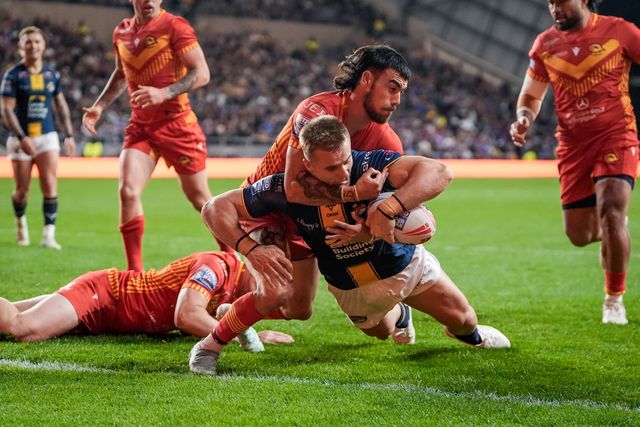 Cooper Jenkins of Leeds Rhinos goes over for a try during the Betfred Super League round 9 match Leeds Rhinos vs Catalans Dragons at AMT Headingley Stadium, Leeds, United Kingdom on 24 April 2026

(Photo by Maynard Manyowa/News Images)