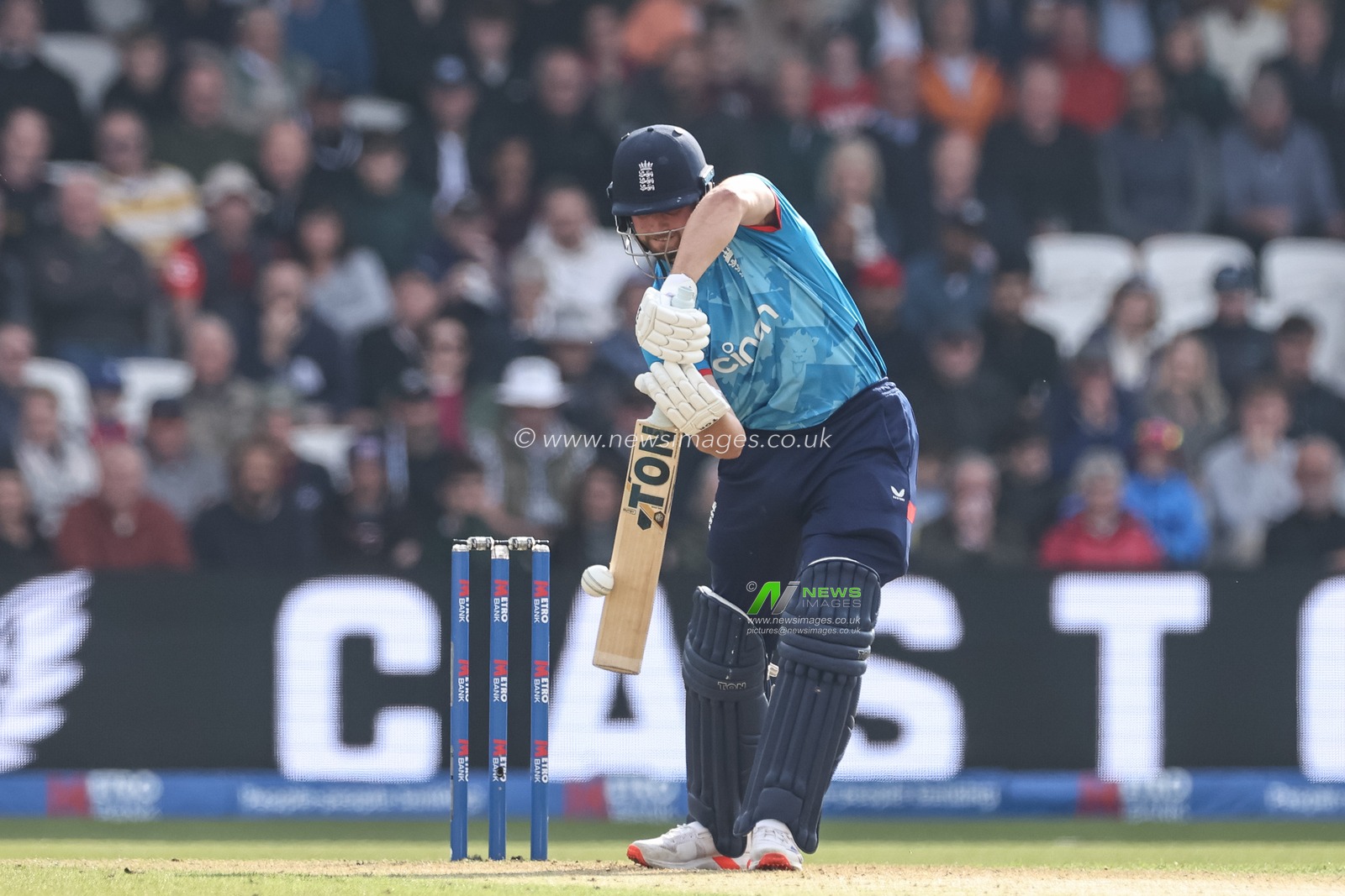 Will Jacks of England edges the ball into the hands of Short and caught out during the Second Metro Bank One Day International England v Australia at Headingley Cricket Ground, Leeds, United Kingdom, 21st September 2024

(Photo by Mark Cosgrove/News Images)
