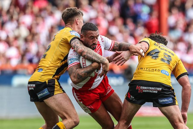 Elliot Minchella of Hull KR is tackled during the Betfred Super League round 21 match Hull KR vs Castleford Tigers at Sewell Group Craven Park, Kingston upon Hull, United Kingdom, 9th August 2025

(Photo by Alfie Cosgrove/News Images)