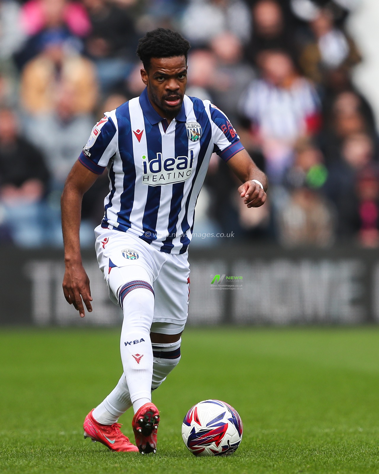 Grady Diangana of West Bromwich Albion in action during the Sky Bet Championship match West Bromwich Albion vs Derby County at The Hawthorns, West Bromwich, United Kingdom, 21st April 2025

(Photo by Gareth Evans/News Images)