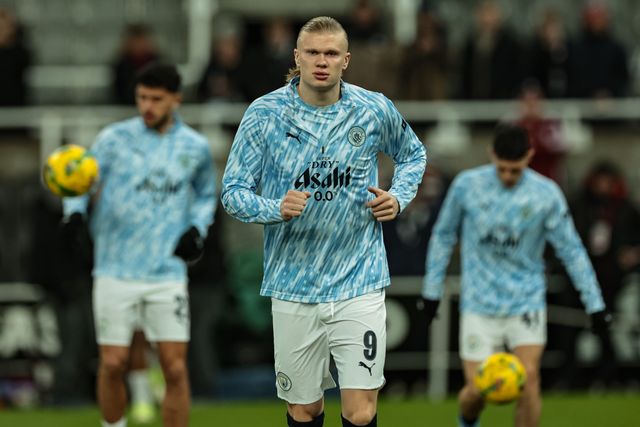 Erling Haaland of Manchester City in the pregame warmup session during the Carabao Cup Semi-finals First Leg Newcastle United vs Manchester City at St. James's Park, Newcastle, United Kingdom, 13th January 2026

(Photo by Mark Cosgrove/News Images)