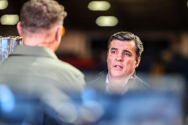 Brian Carney speaks on Sky Sports ahead of the game during the Betfred Super League play-off Eliminator 1 match Leeds Rhinos vs St Helens at Headingley Stadium, Leeds, United Kingdom, 27th September 2025

(Photo by Alfie Cosgrove/News Images)