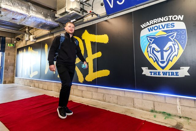 Ben Currie of Warrington Wolves arrives during the Betfred Super League Round 3 match Warrington Wolves vs Wakefield Trinity at The Halliwell Jones Stadium, Warrington, United Kingdom on 28 February 2026

(Photo by Alfie Cosgrove/News Images)