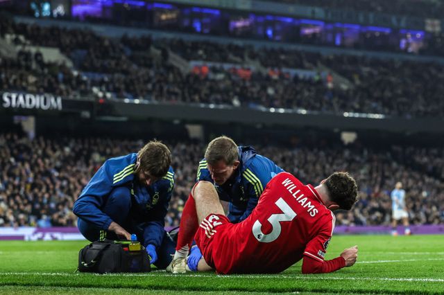Neco Williams of Nottingham Forest receives treatment for an injury during the Premier League match Manchester City vs Nottingham Forest at Etihad Stadium, Manchester, United Kingdom on 04 March 2026

(Photo by Mark Cosgrove/News Images)