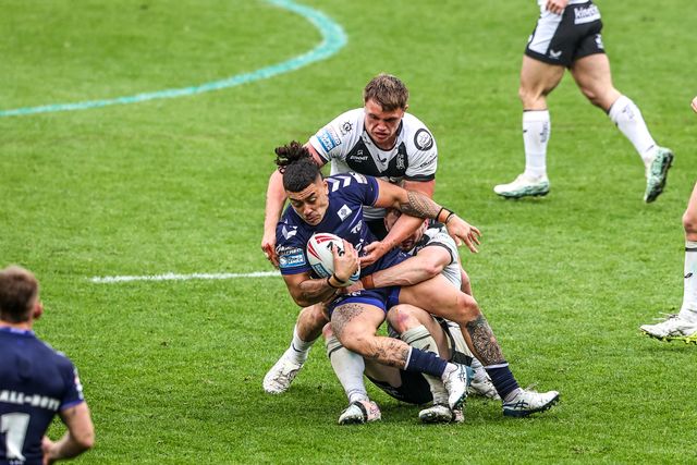 Tiaki Chan of Toulouse Olympique is tackled by Harvie Hill of Hull FC during the Betfred Super League round 10 match Hull FC vs Toulouse Olympique at MKM Stadium, Hull, United Kingdom on 03 May 2026

(Photo by Alfie Cosgrove/News Images)