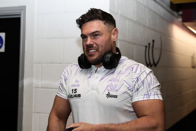 Joe Philbin of Warrington Wolves arrives ahead of the Betfred Challenge Cup match Widnes Vikings vs Warrington Wolves at DCBL Stadium, Widnes, United Kingdom, 15th March 2025

(Photo by Gareth Evans/News Images)