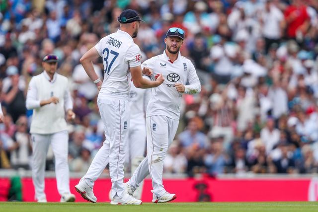 Gus Atkinson of England celebrates with teammates after dismissing Akash Deep during the 5th Rothesay Test Match Day 3 England vs India at The Kia Oval, London, United Kingdom, 2nd August 2025

(Photo by Izzy Poles/News Images)