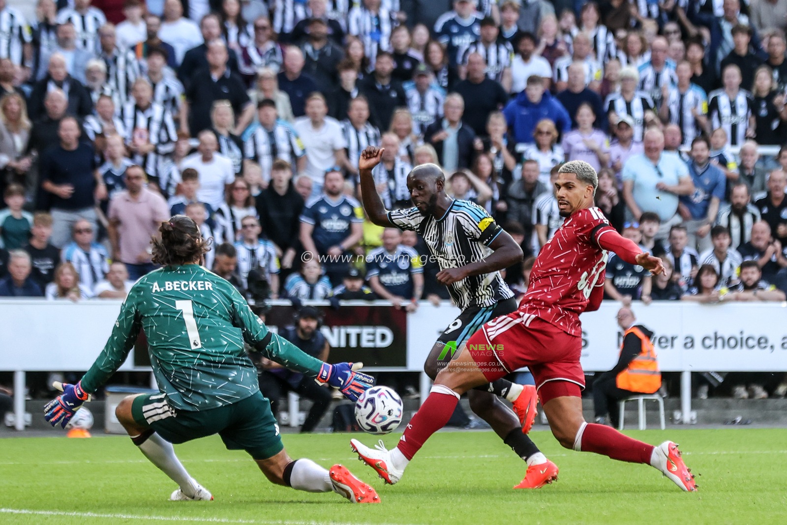 Premier League: Newcastle Untied v Liverpool