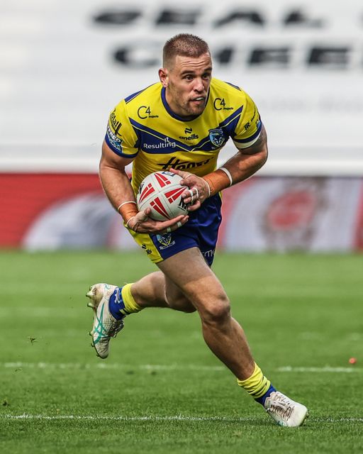 Matt Dufty of Warrington Wolves during the Betfred Super League Round 23 match Huddersfield Giants vs Warrington Wolves at Accu Stadium, Huddersfield, United Kingdom, 24th August 2025

(Photo by Alfie Cosgrove/News Images)