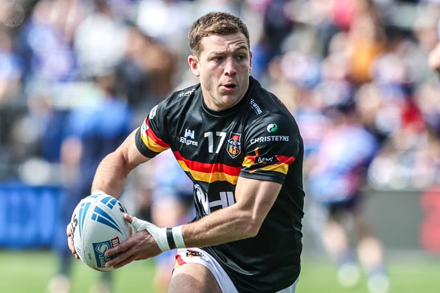 Ed Chamberlain of Bradford Bulls in the pre-game warm up during the Betfred Super League round 8 match Wakefield Trinity vs Bradford Bulls at DIY Kitchens Stadium, Wakefield, United Kingdom on 18 April 2026

(Photo by Alfie Cosgrove/News Images)