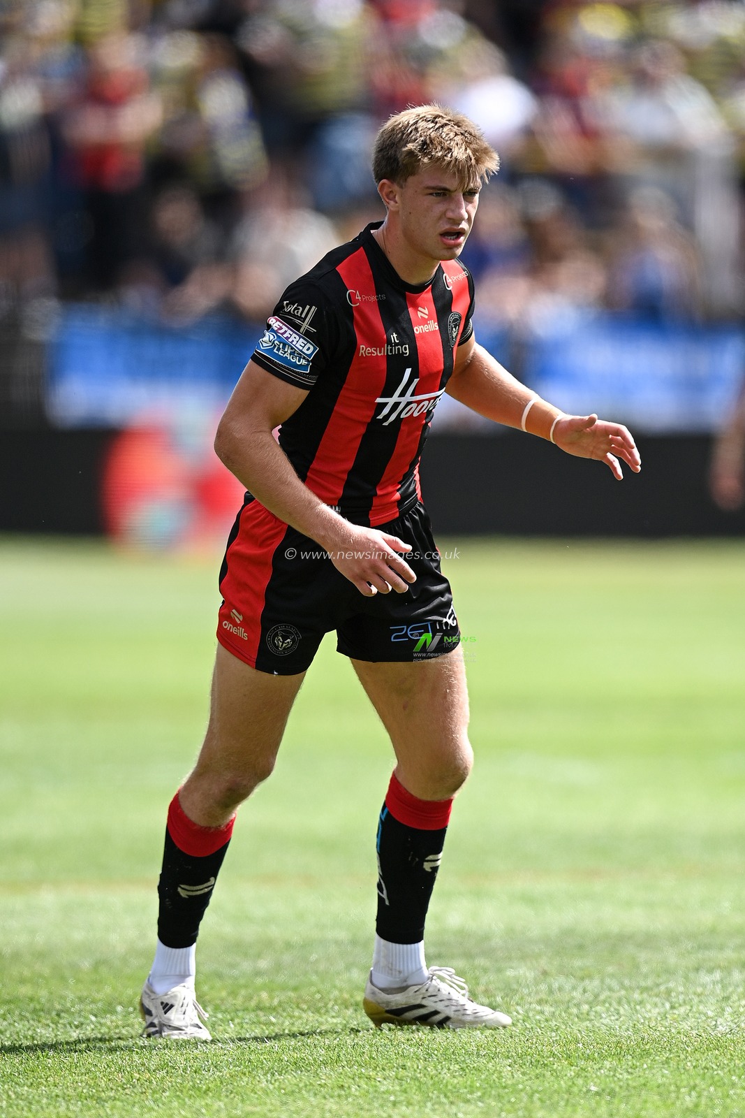 Ewan Irwin of Warrington Wolves during the Betfred Super League round 21 match Castleford Tigers vs Warrington Wolves at OneBore Stadium, Castleford, Untied Kingdom on 01 August 2026

(Photo by Ben Roberts/News Images)
