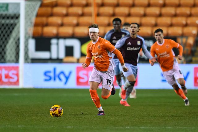 Dom Ballard of Blackpool makes a break with the ball during the Vertu Trophy match Blackpool vs Aston Villa U21 at Bloomfield Road, Blackpool, United Kingdom, 17th December 2024

(Photo by Craig Thomas/News Images)
