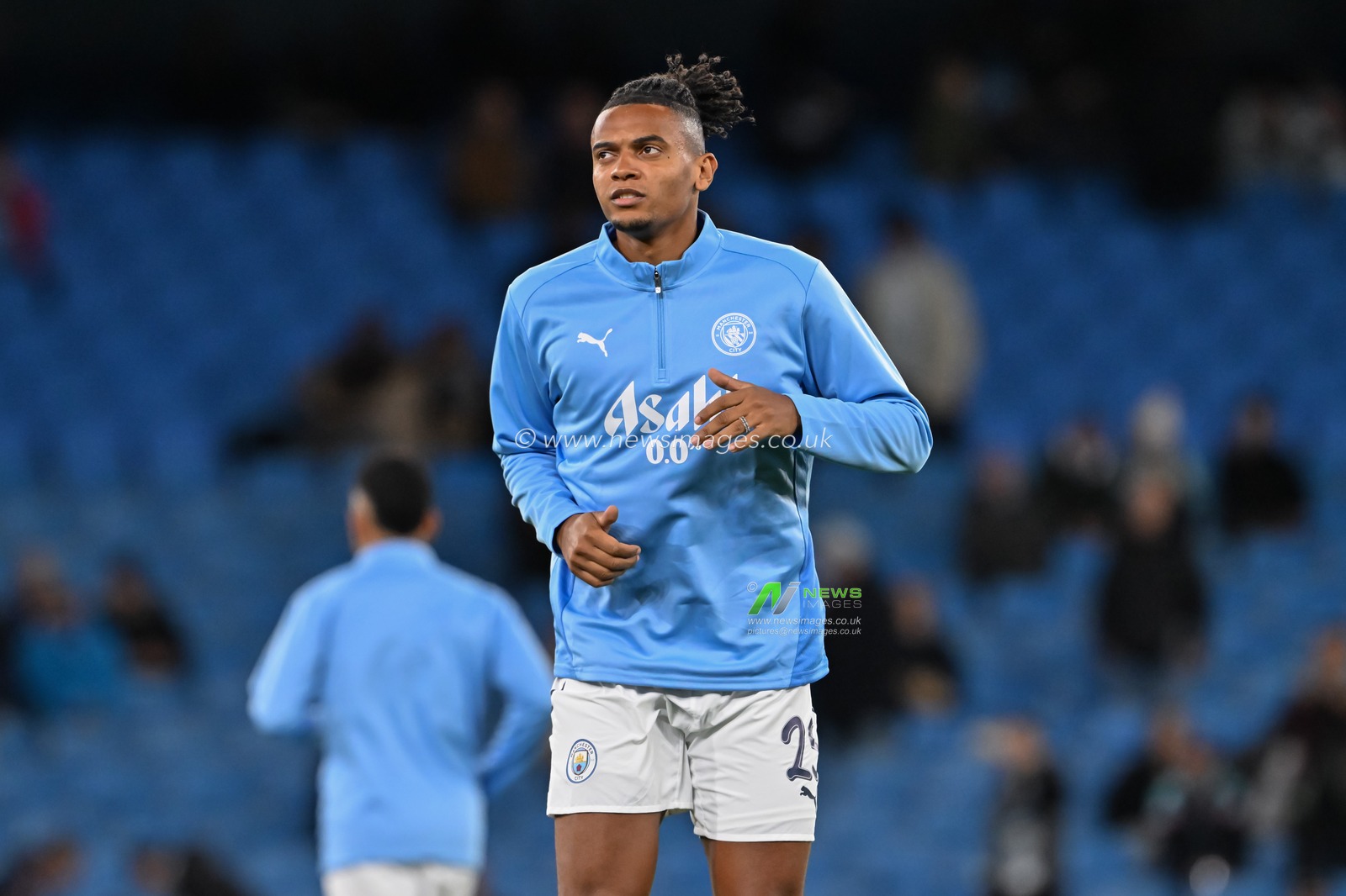 Manuel Akanji of Manchester City warms up ahead of the UEFA Champions League, League Stage Manchester City v Sparta Prague at Etihad Stadium, Manchester, United Kingdom, 23rd October 2024

(Photo by Cody Froggatt/News Images)