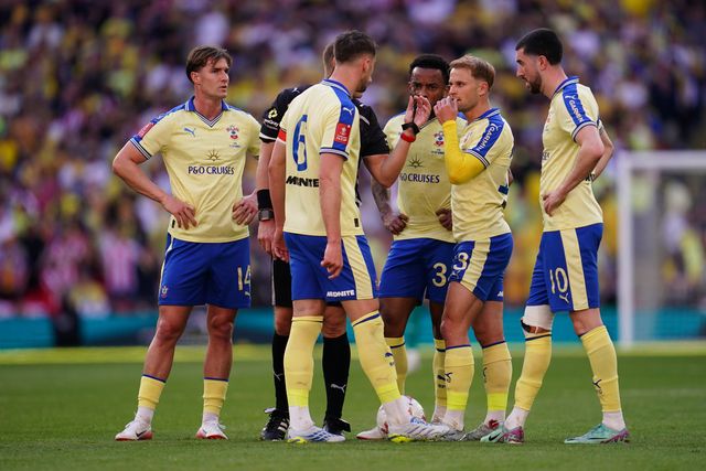 Southampton players during the Emirates FA Cup Semi-Final match Manchester City vs Southampton at Wembley Stadium, London, United Kingdom on 25 April 2026

(Photo by Harvey Murphy/News Images)