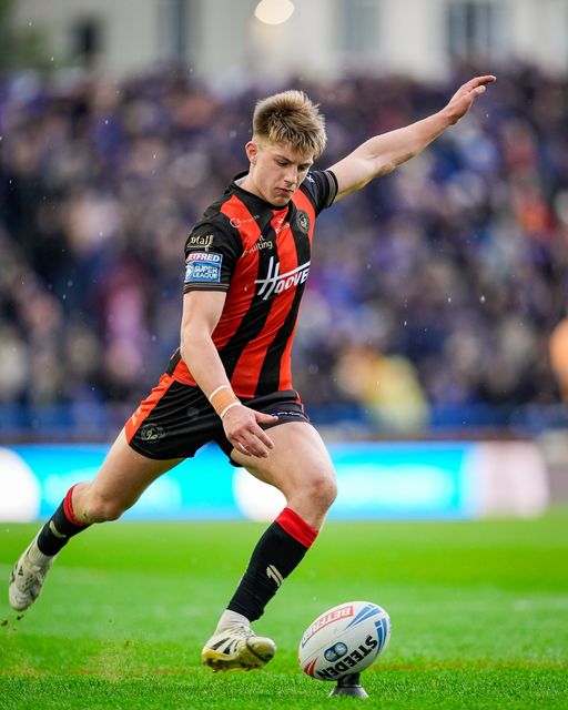 Ewan Irwin of Warrington Wolves converts for a goal during the Betfred Super League round 1 match Leeds Rhinos vs Warrington Wolves at AMT Headingley Stadium, Leeds, United Kingdom on 29 March 2026

(Photo by Maynard Manyowa/News Images)