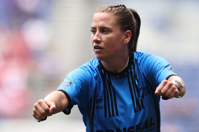 referee Tara Jones during the Betfred Super League Magic Weekend match Huddersfield Giants vs York Knights at Hill Dickinson Stadium, Liverpool, United Kingdom on 04 July 2026

(Photo by Alfie Cosgrove/News Images)
