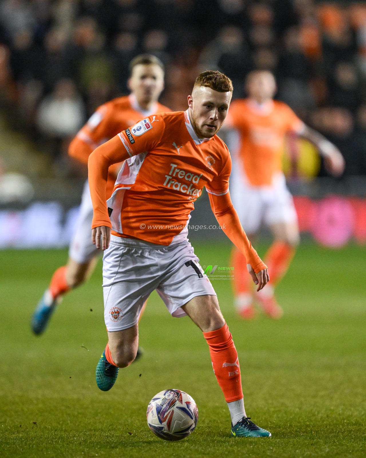 Sonny Carey of Blackpool makes a break with the ball during the Sky Bet League 1 match Blackpool vs Cambridge United at Bloomfield Road, Blackpool, United Kingdom, 11th March 2025

(Photo by Craig Thomas/News Images)