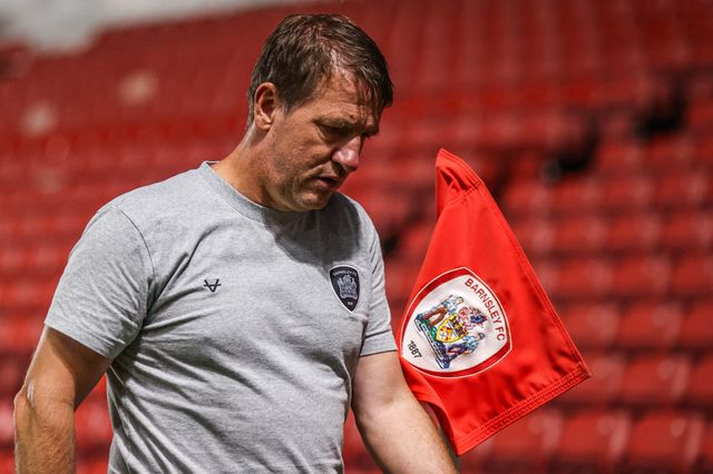 Daniel Stendel manager of Barnsley walks back to the dressing rooms at half time during the Sky Bet League One match Barnsley vs Blackpool at Oakwell, Barnsley, United Kingdom on 02 September 2026

(Photo by Alfie Cosgrove/News Images)