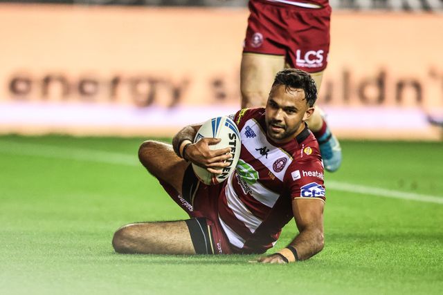 Bevan French of Wigan Warriors goes over for a try to make it 10-0 during the Betfred Super League round 27 match Wigan Warriors vs Leeds Rhinos at The Brick Community Stadium, Wigan, United Kingdom, 19th September 2025

(Photo by Alfie Cosgrove/News Images)