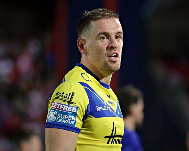 Matt Dufty of Warrington Wolves before the Betfred Super League round 27 match Hull KR vs Warrington Wolves at Sewell Group Craven Park, Kingston upon Hull, United Kingdom, 18th September 2025(Photo by Sam Eaden/News Images)