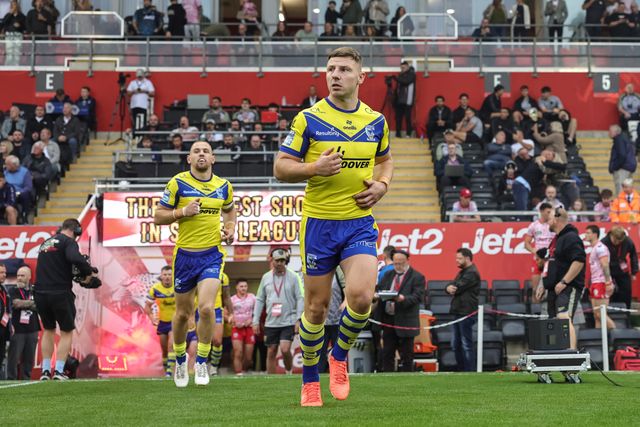 George Williams of Warrington Wolves leads his team out during the Betfred Super League Round 20 Leigh Leopards vs Warrington Wolves at Leigh Sports Village, Leigh, United Kingdom, 1st August 2025

(Photo by Mark Cosgrove/News Images)